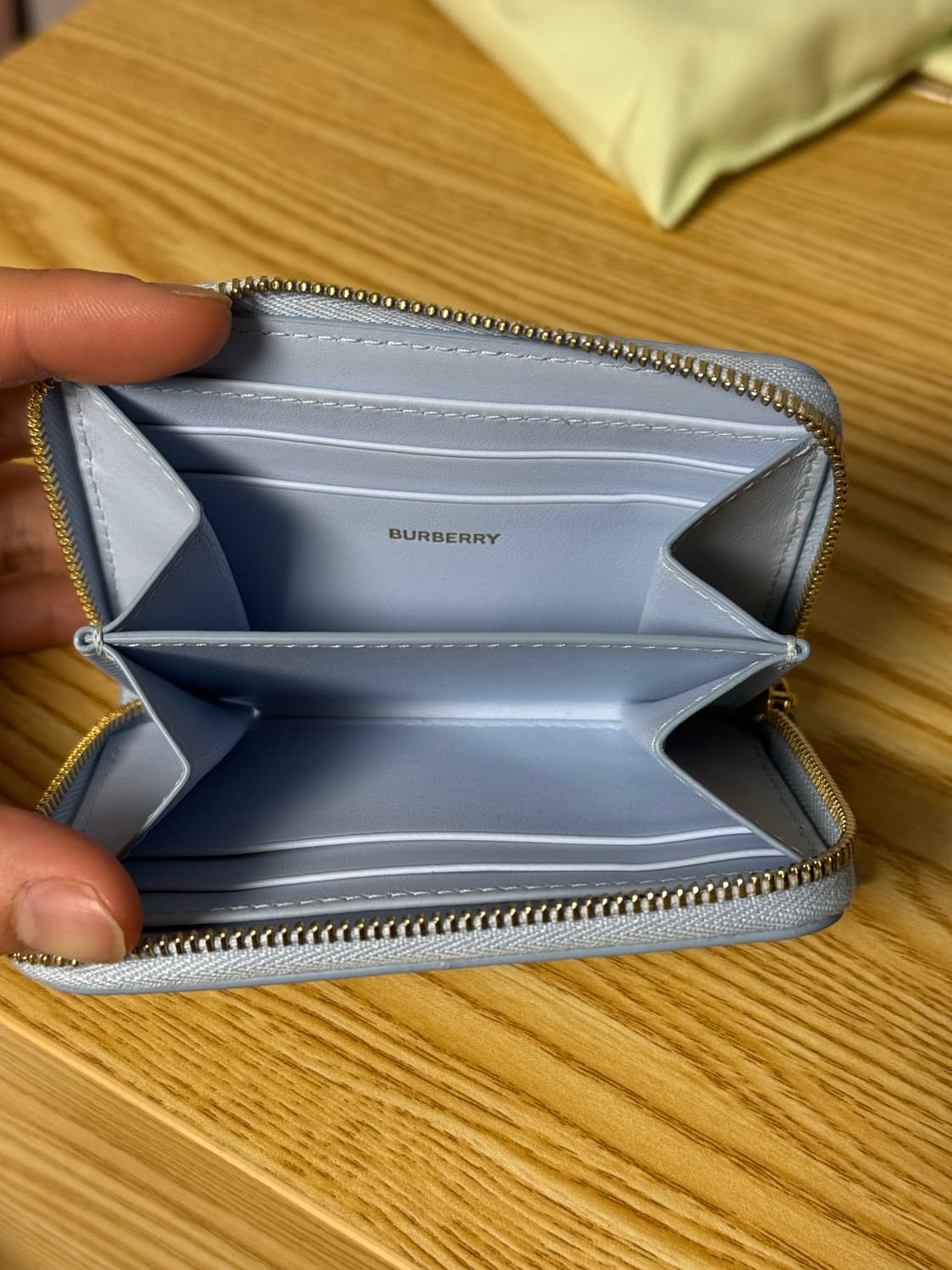 버버리 카드지갑 상품이미지4