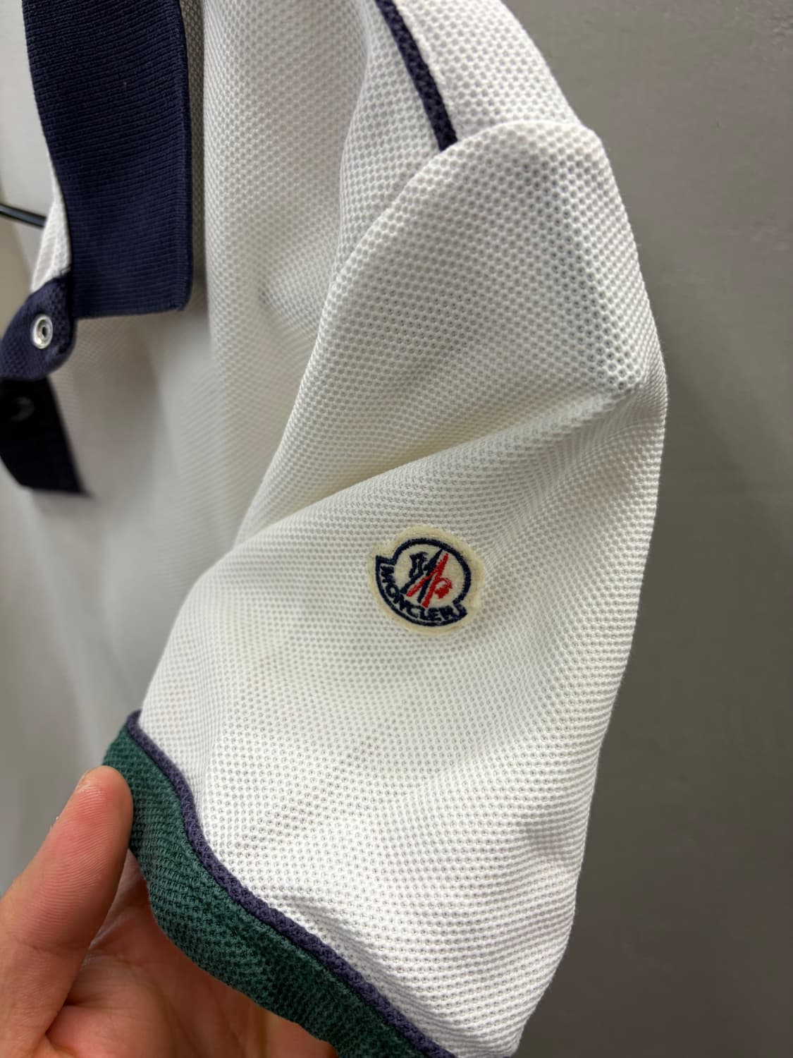 몽클레르 화이트 폴로 카라티셔츠 M 상품이미지4