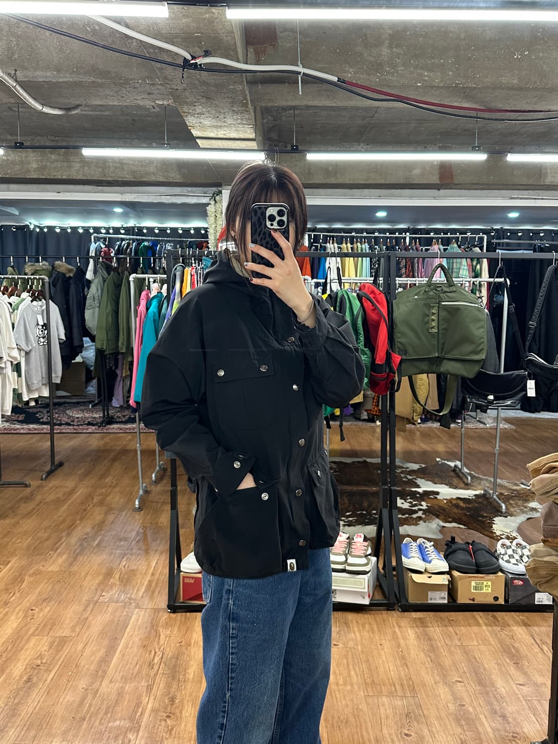 베이프 마운틴 자켓 상품이미지1