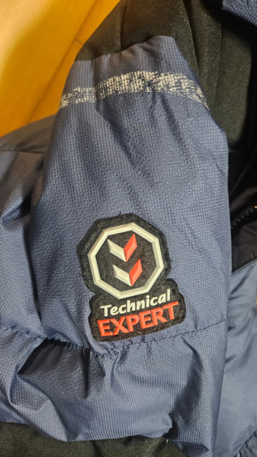 험멜 인천유나이티드 하프 패딩 L 상품이미지3