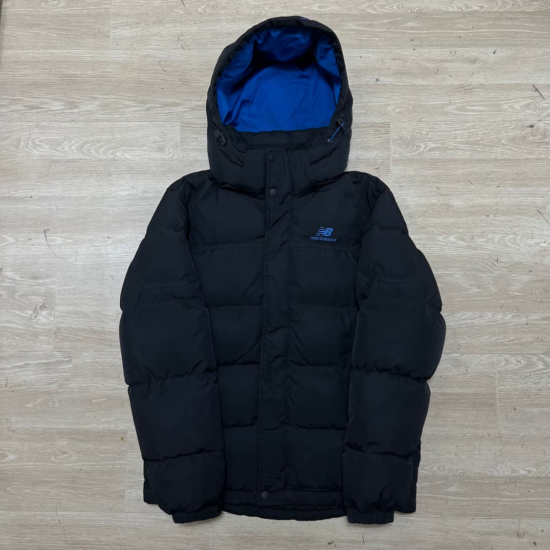 뉴발란스 여성 덕다운 후드 푸퍼패딩 점퍼 [블랙] S/90 상품이미지1