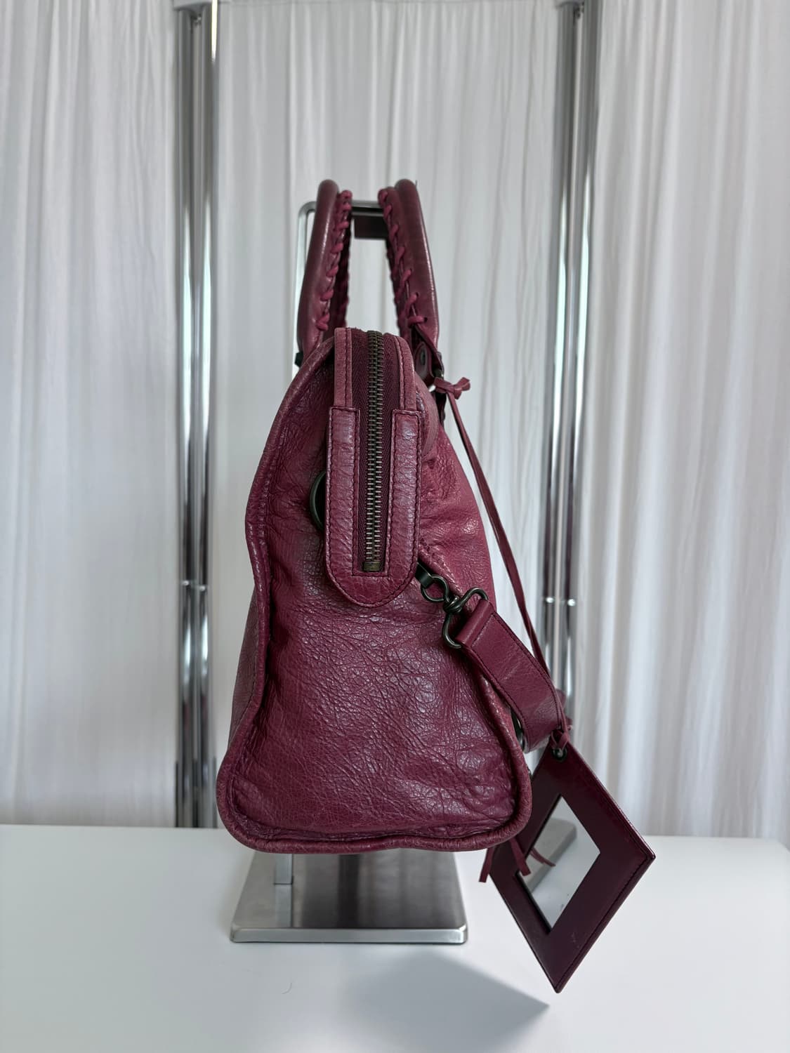 발렌시아가 시티 모터백 미디움 버건디 상품이미지9