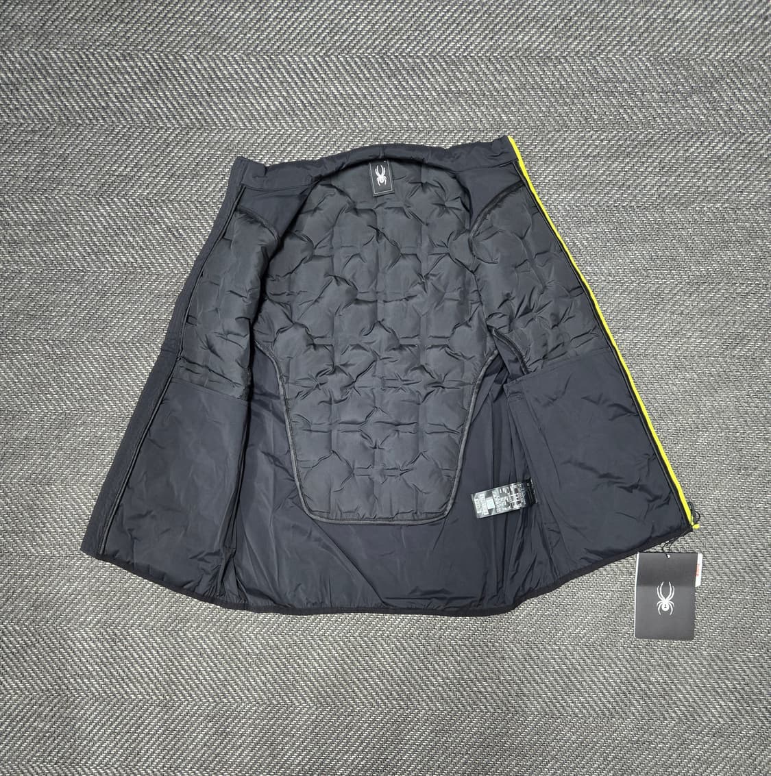 스파이더 구스다운 패딩 조끼 블랙 상품이미지3