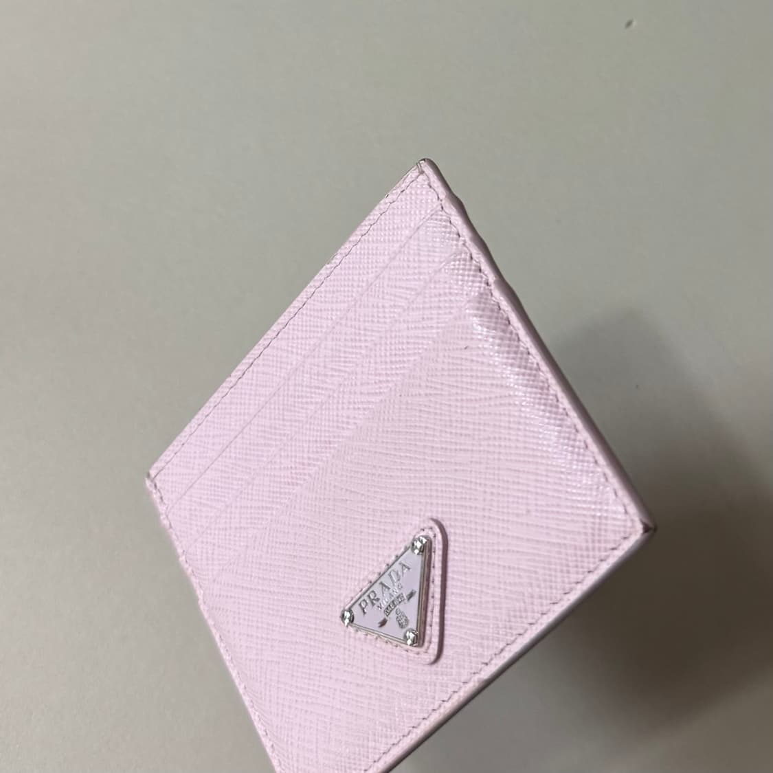 [백화점판/당일출고]프라다 삼각로고 사피아노 카드지갑 상품이미지5