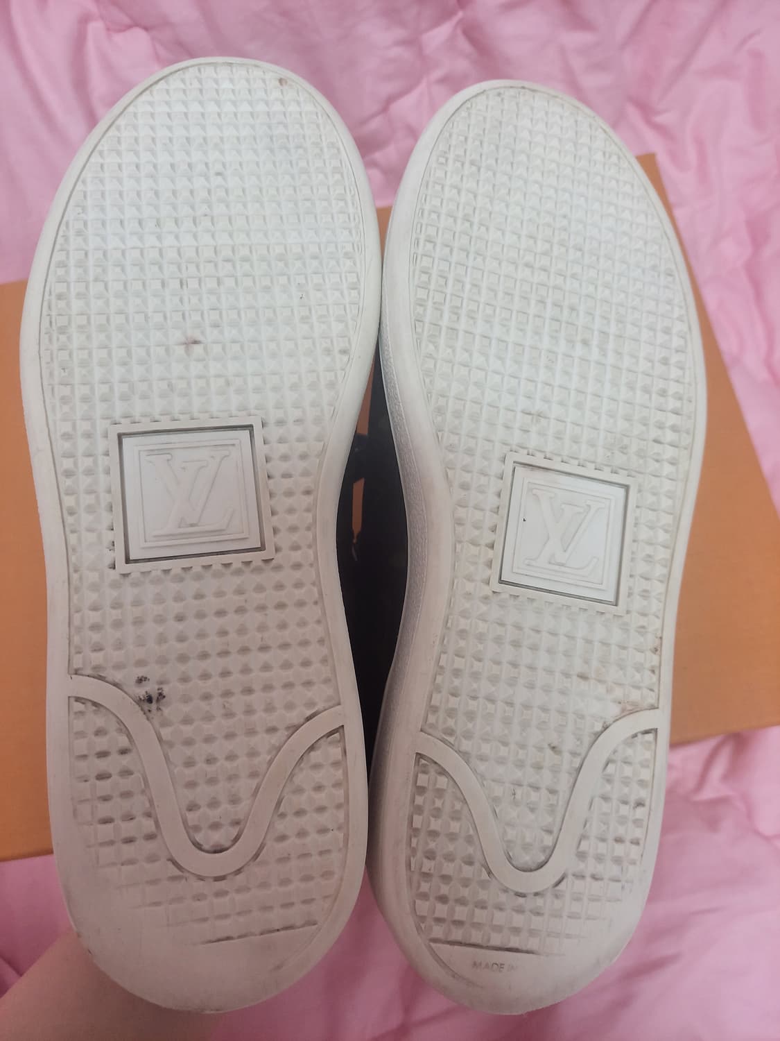 정품)급처명품세탁완료상태좋음!루이비통 프론트로우 모노그램 스니커즈 운동화 상품이미지9