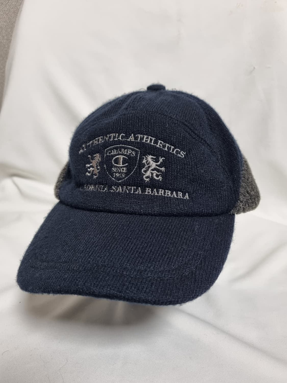 챔피온 빈티지 블랙/그레이 니트 귀달이모자 상품이미지1