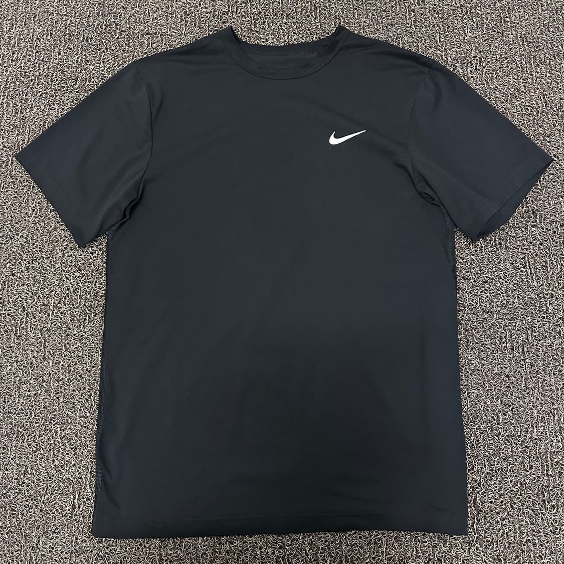 NIKE 나이키 기능성 반팔티셔츠 운동복 블랙 95(M) 상품이미지1