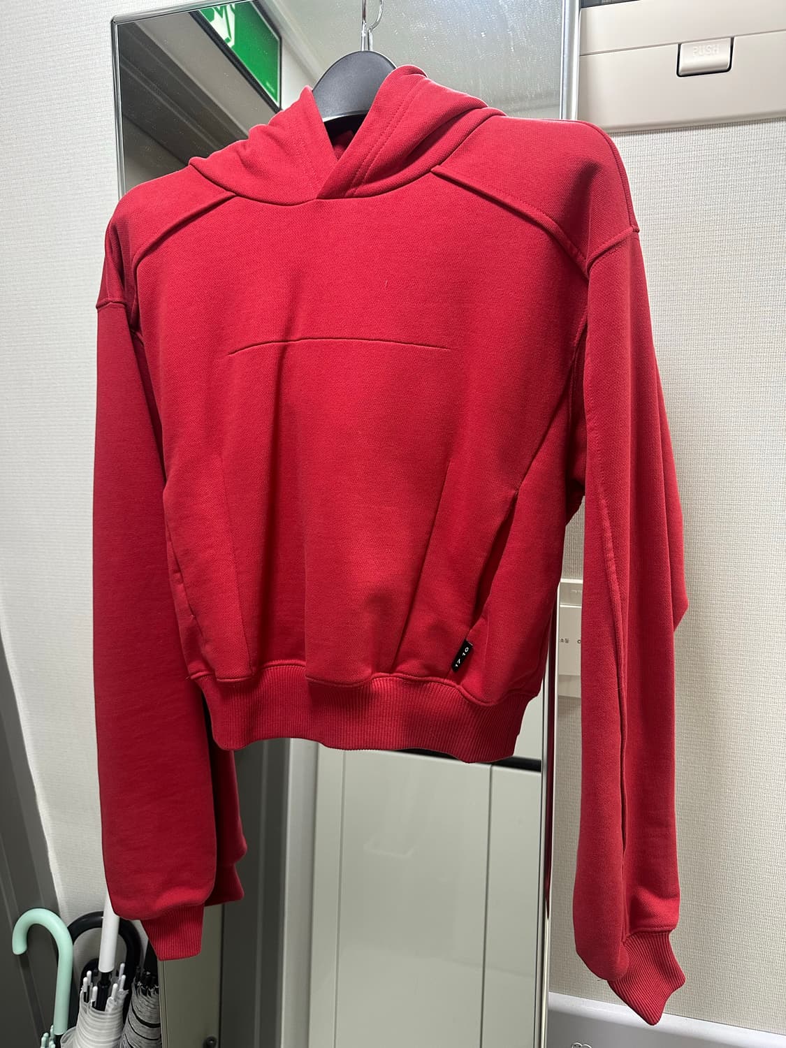 LCDC 크롭 레드 후드티 상품이미지3