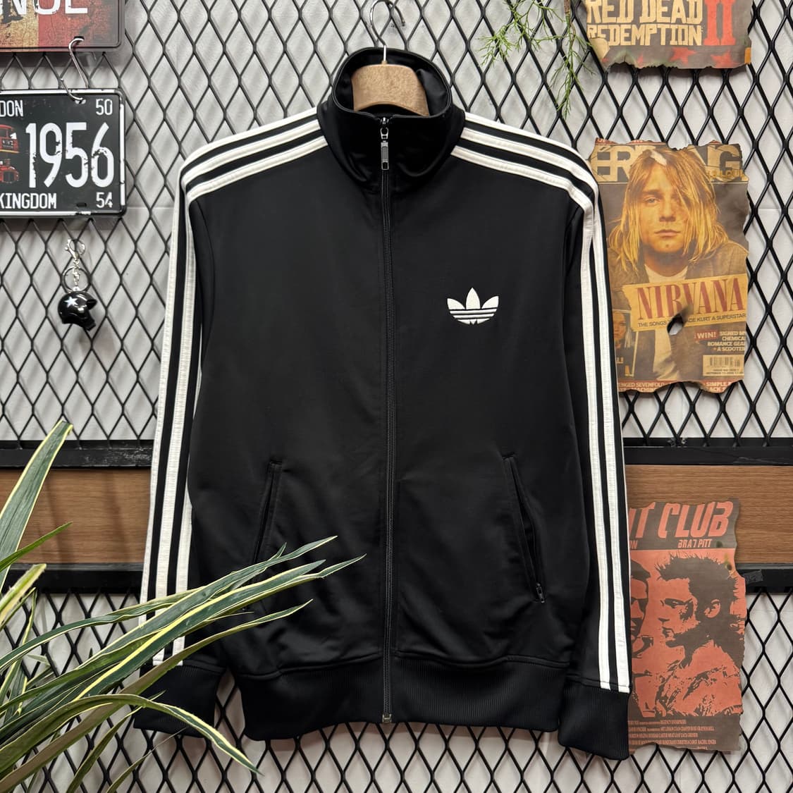 아디다스 오리지널 파이어버드 트랙자켓 전면 로고 포인트 블랙 화이트 상품이미지1