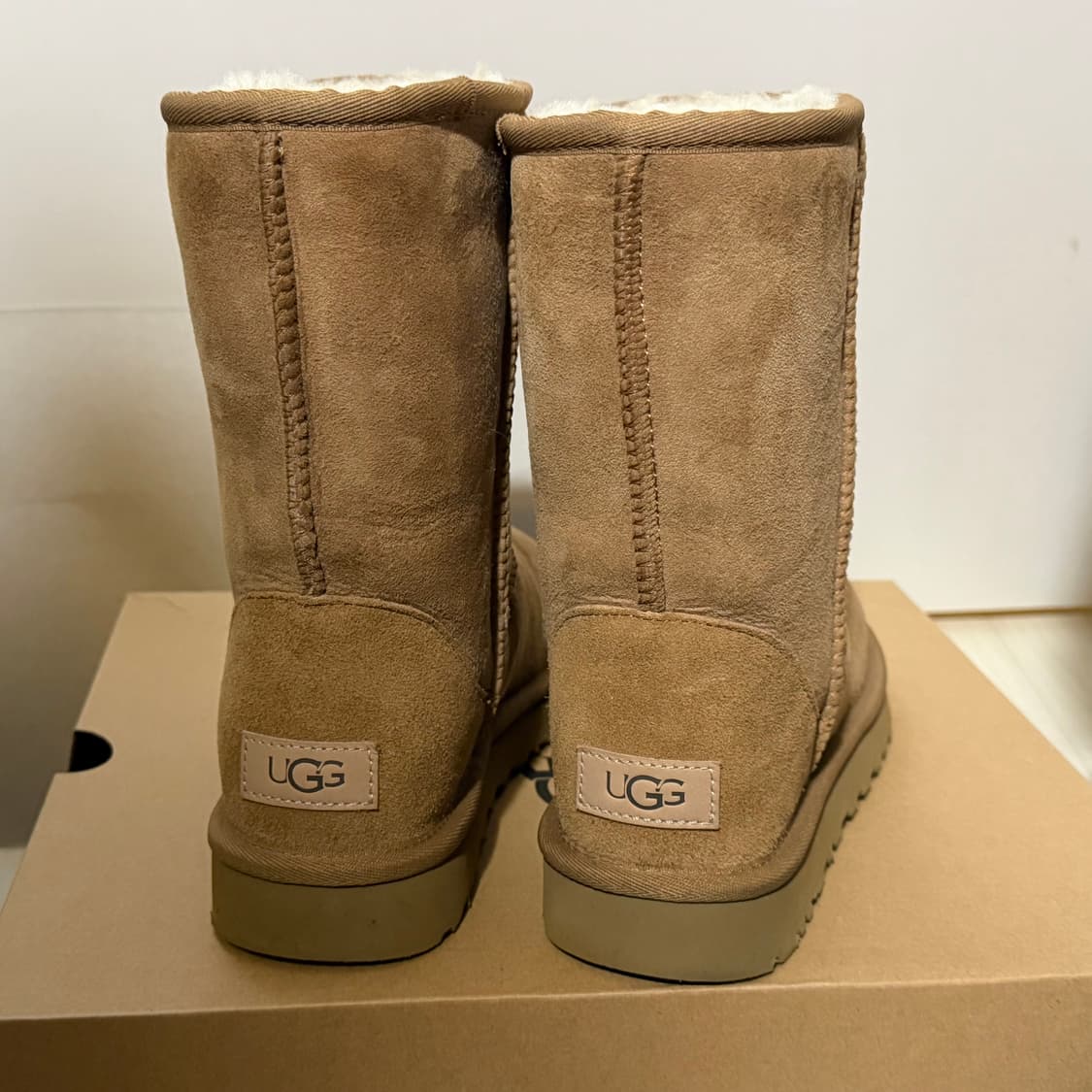 UGG 어그 Classic Short II 클래식 숏(체스트넛/7사이즈) 상품이미지2