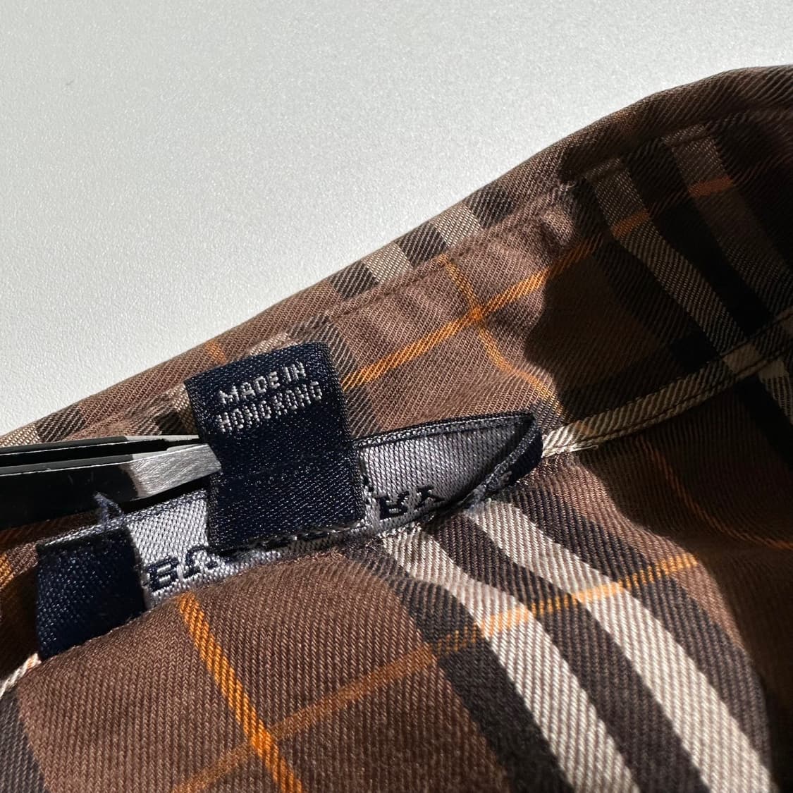 버버리 자수로고 포켓 체크 셔츠 상품이미지7