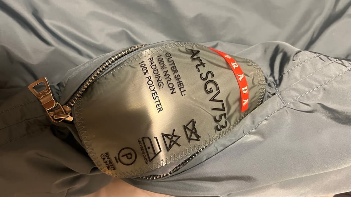 프라다 스포츠 리버시블 경량 패딩 50 사이즈 상품이미지7