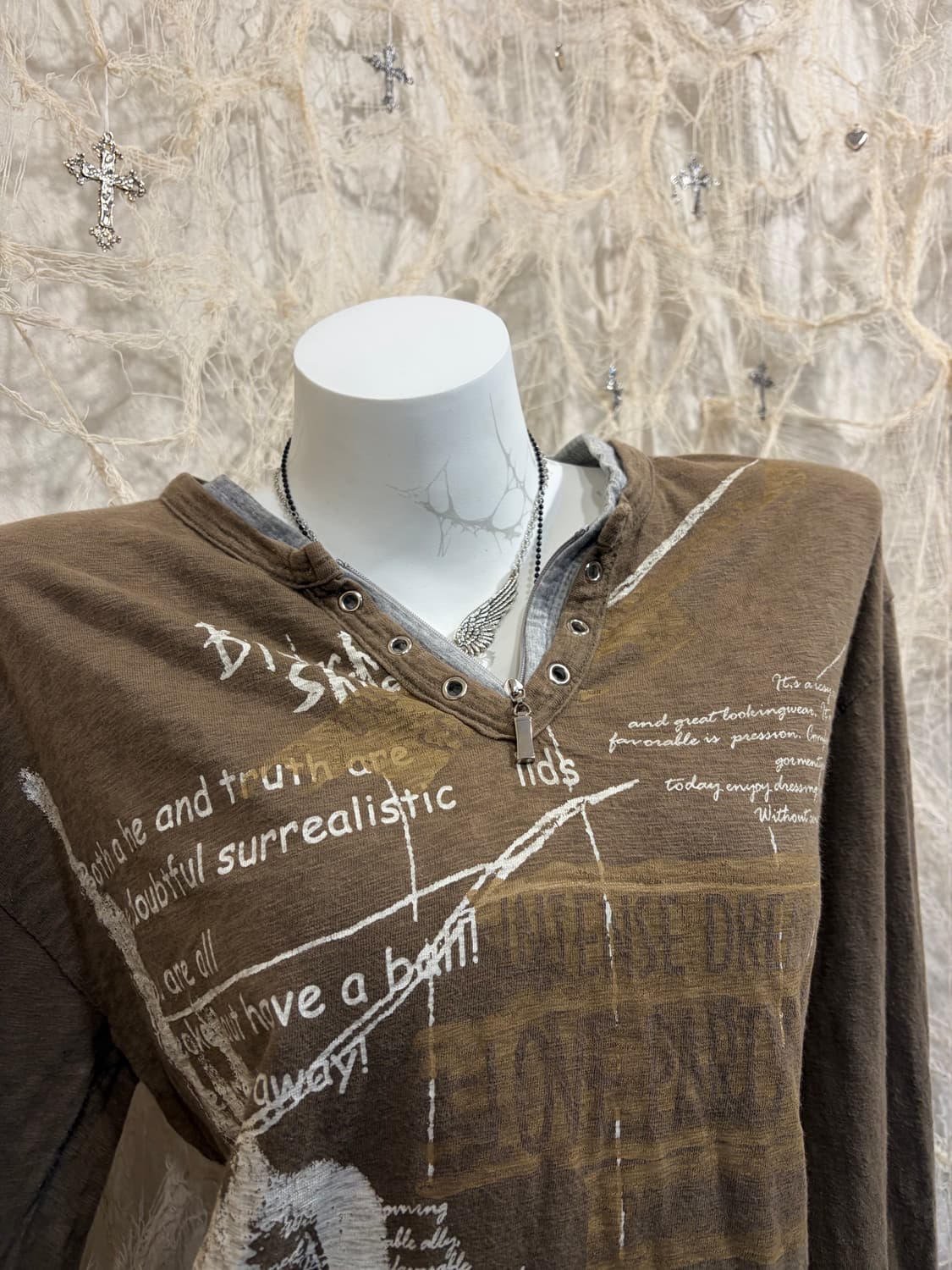 Grunge Printing eyelet long sleeve 상품이미지5