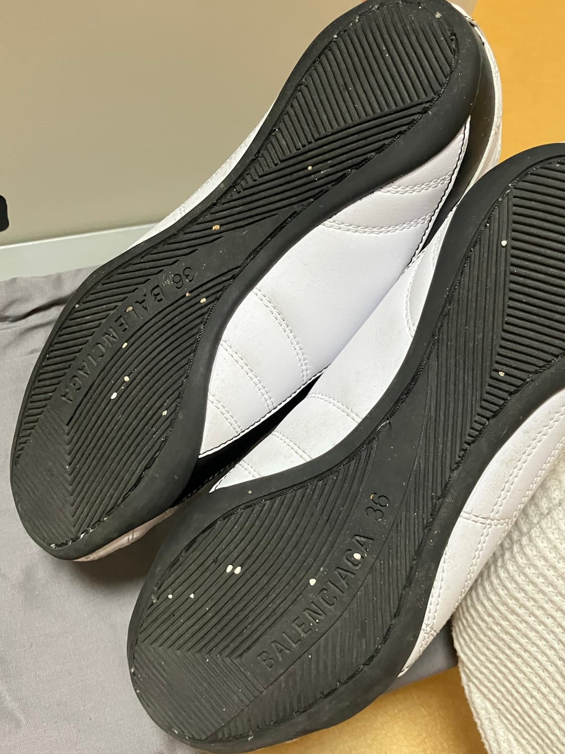 [W36] (W) 발렌시아가 젠 스니커즈 화이트 블랙 상품이미지6