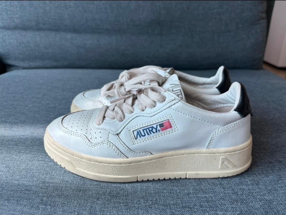 오트리 우먼즈 메달리스트 로우 블랙탭 EU35 AULW-LL22 상품이미지1