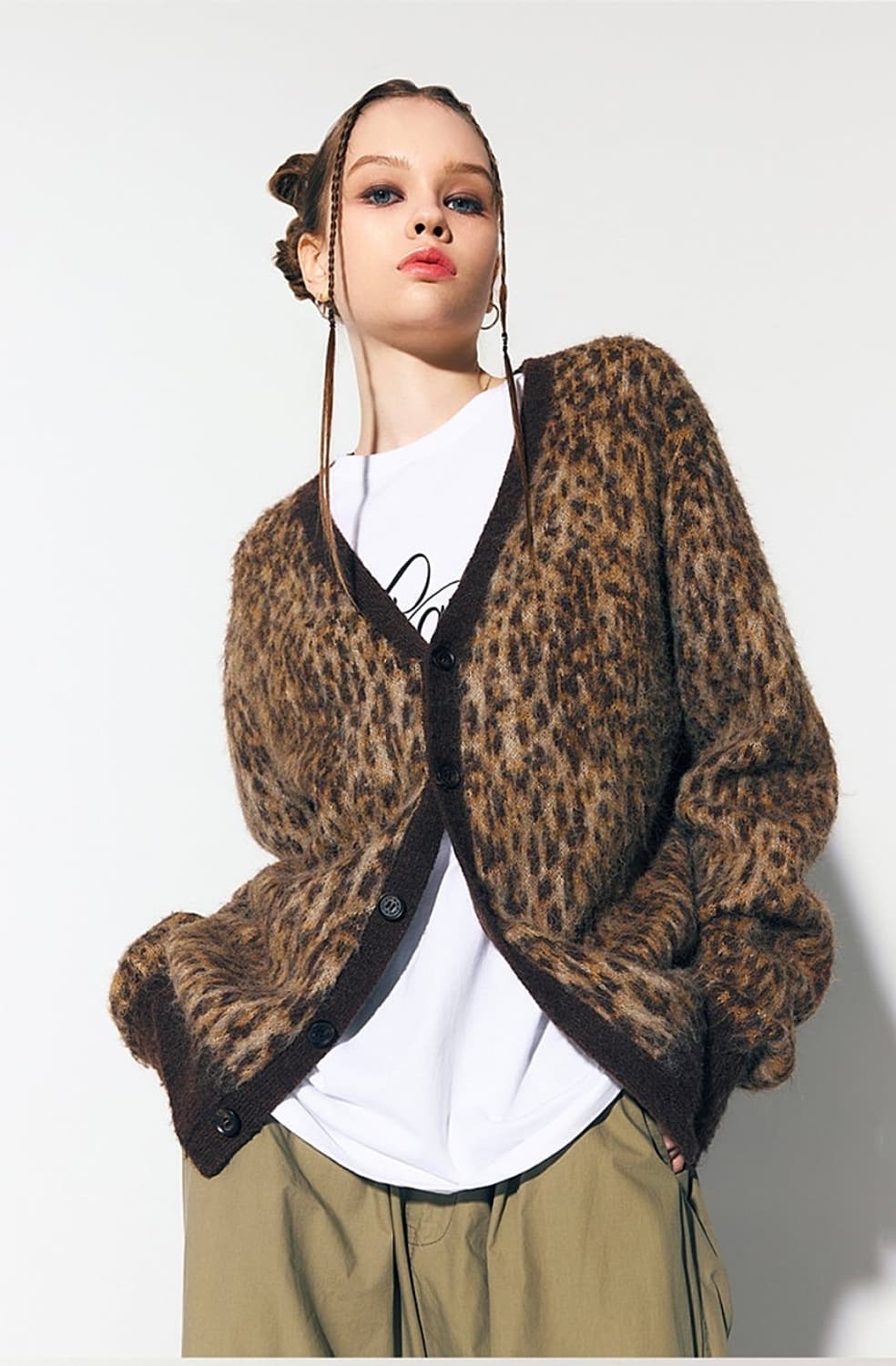 애즈이프캘리 LEOPARD KNIT CARDIGAN BROWN 상품이미지4