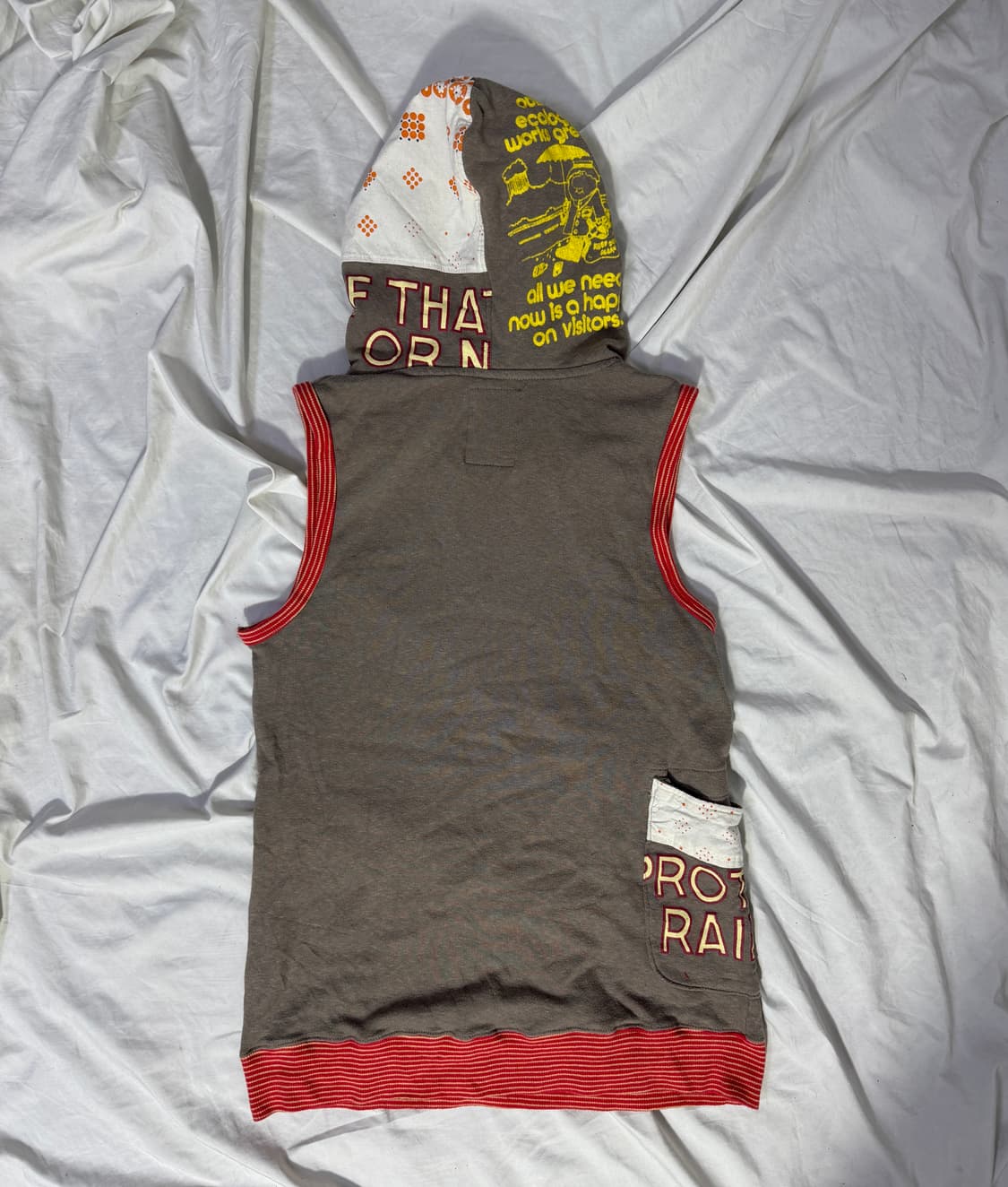 Old bettys 레터링 슬리브리스 후드 탑 y2k 히피 에스닉 상품이미지2