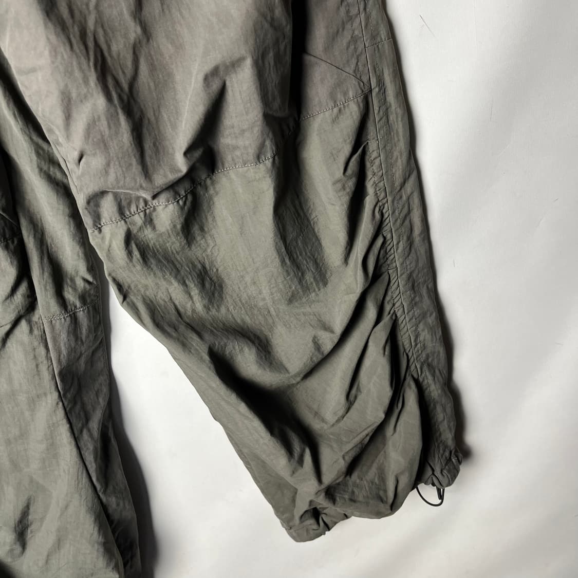 [POLYTERU] 폴리테루 x 노매뉴얼 워시드 나일론팬츠 상품이미지4