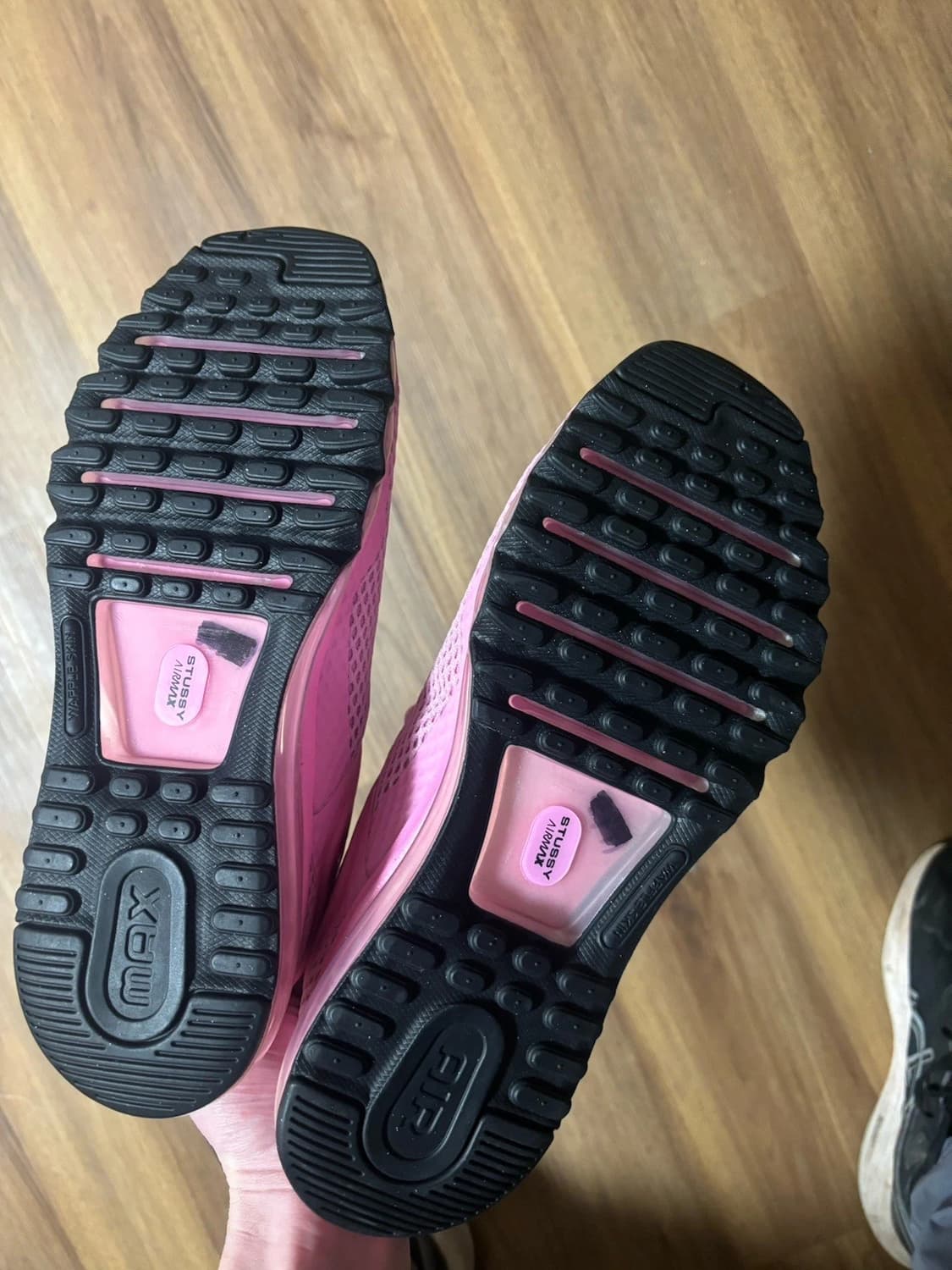 나이키 x 스투시 에어맥스 2013 싸이킥 핑크 270 상품이미지5