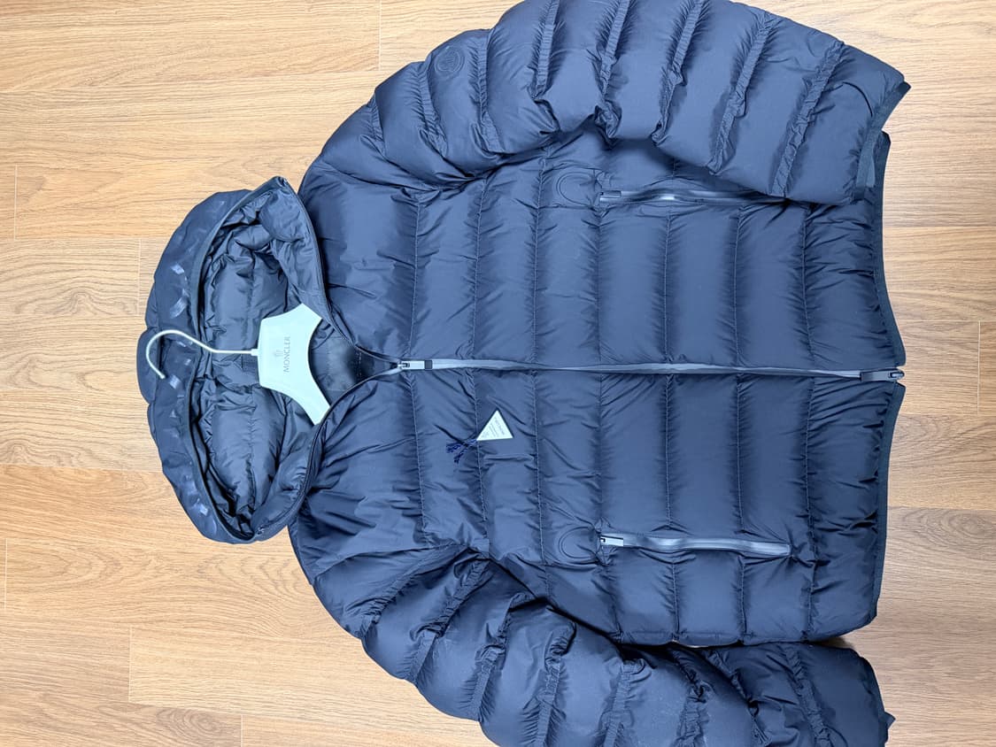 [4] 몽클레어 아루 매트블랙 패딩 구스다운 상품이미지4