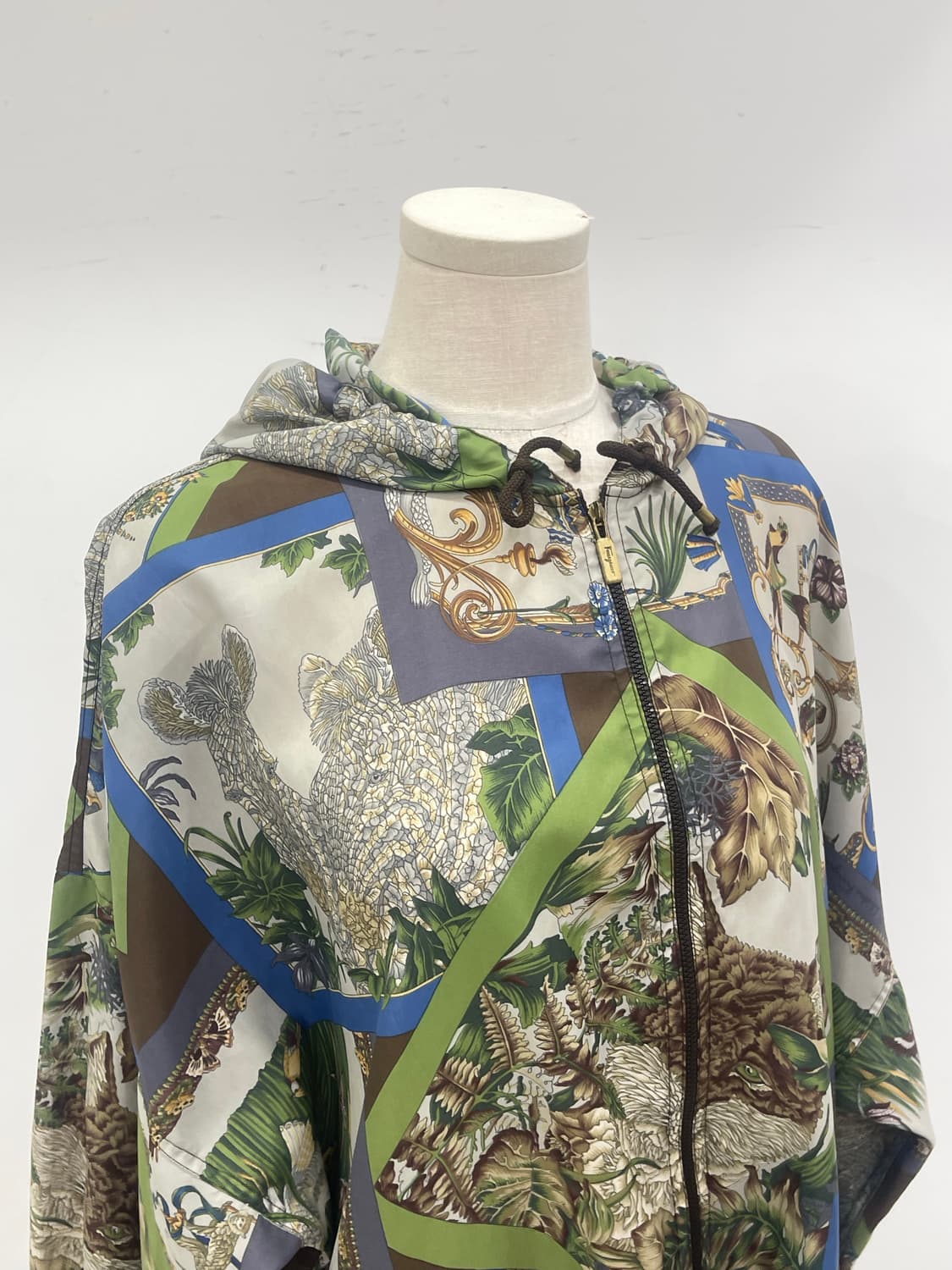 페레가모 홑겹 자켓  상품이미지5