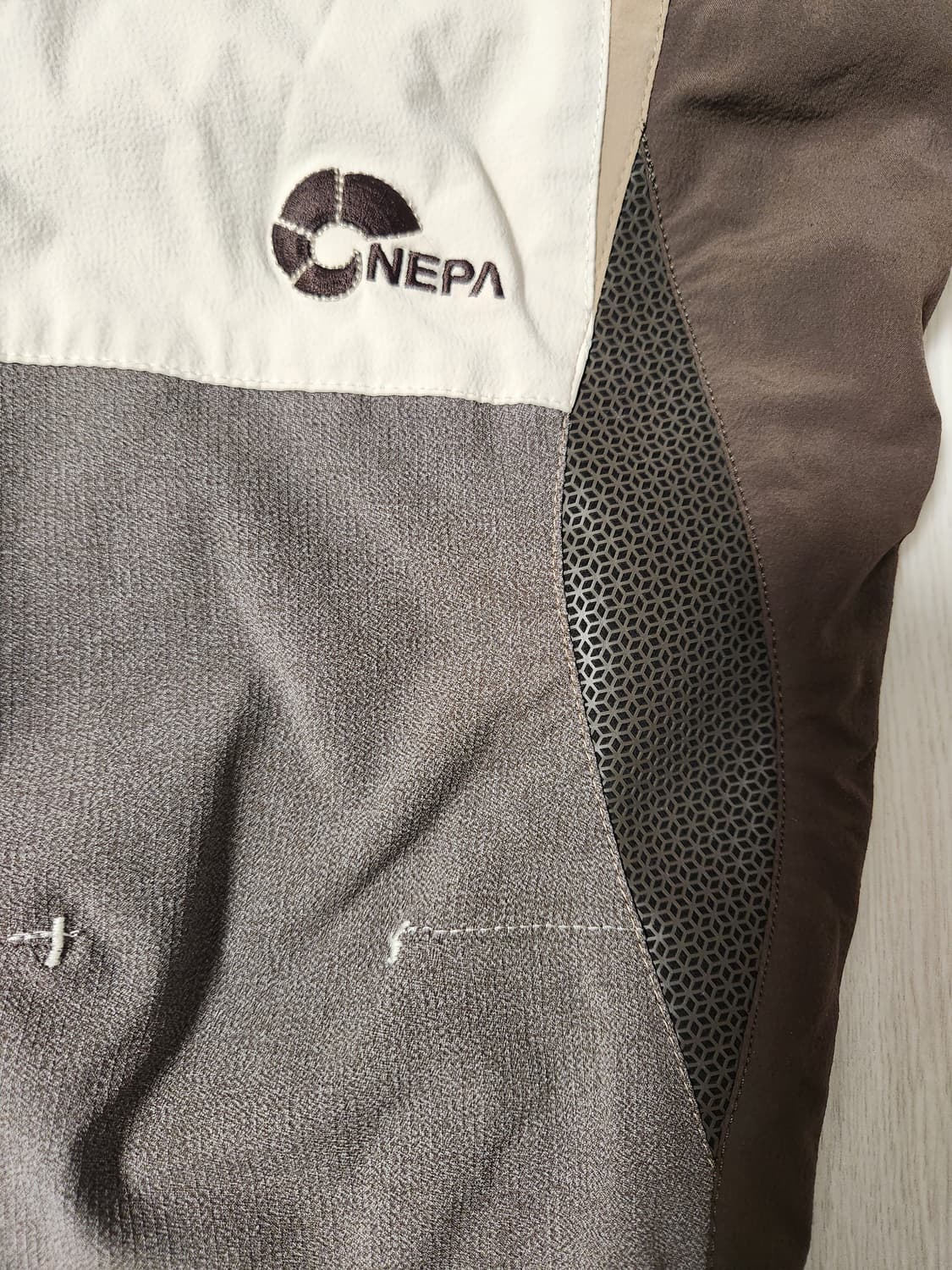 네파 여성 등산바지 사이즈m

오염 하자없이 깨끗해요^^

세탁해뒀어요  상품이미지5