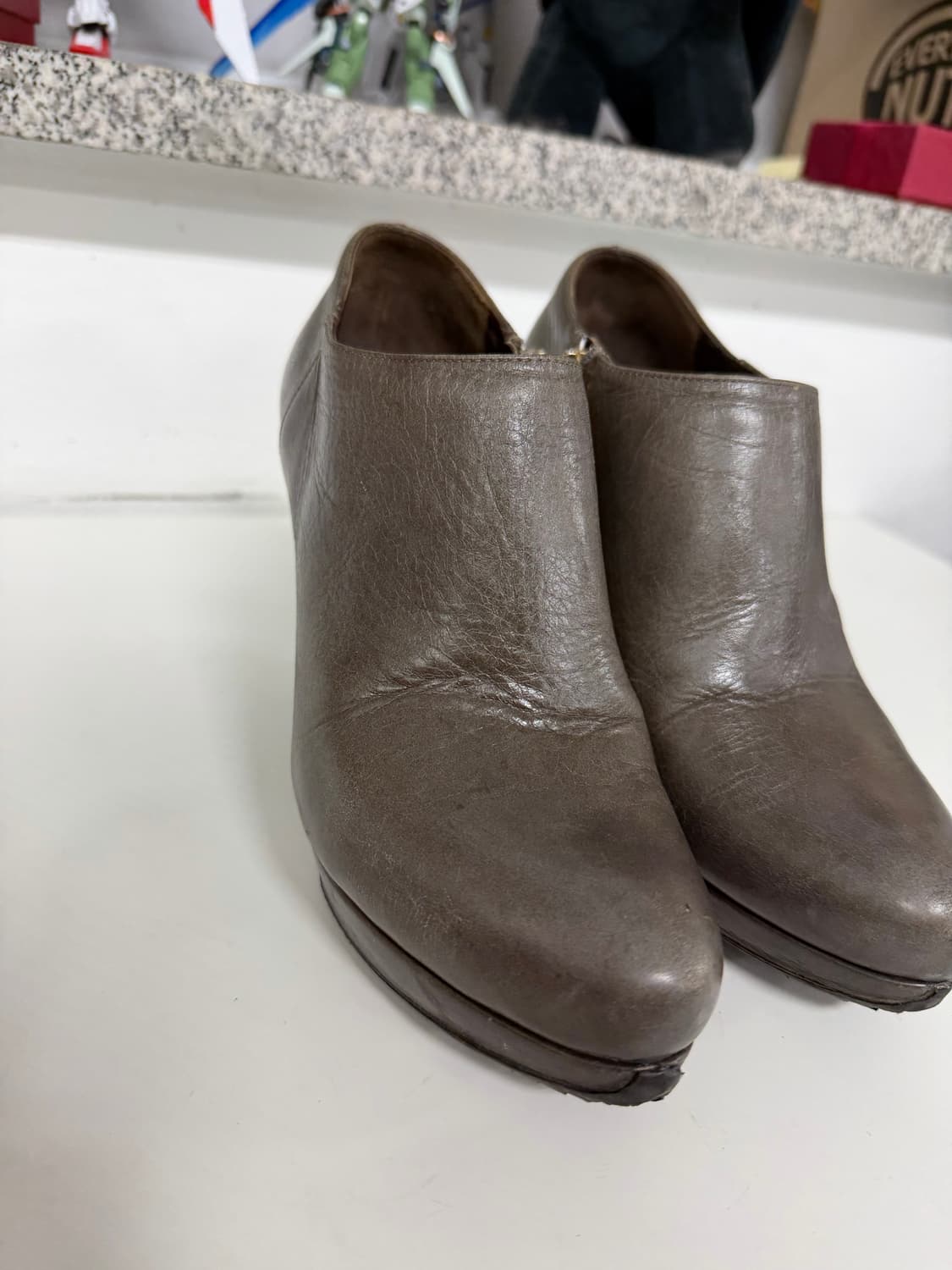 정품) 프라다 여성  앵클부츠 36.5 상품이미지3