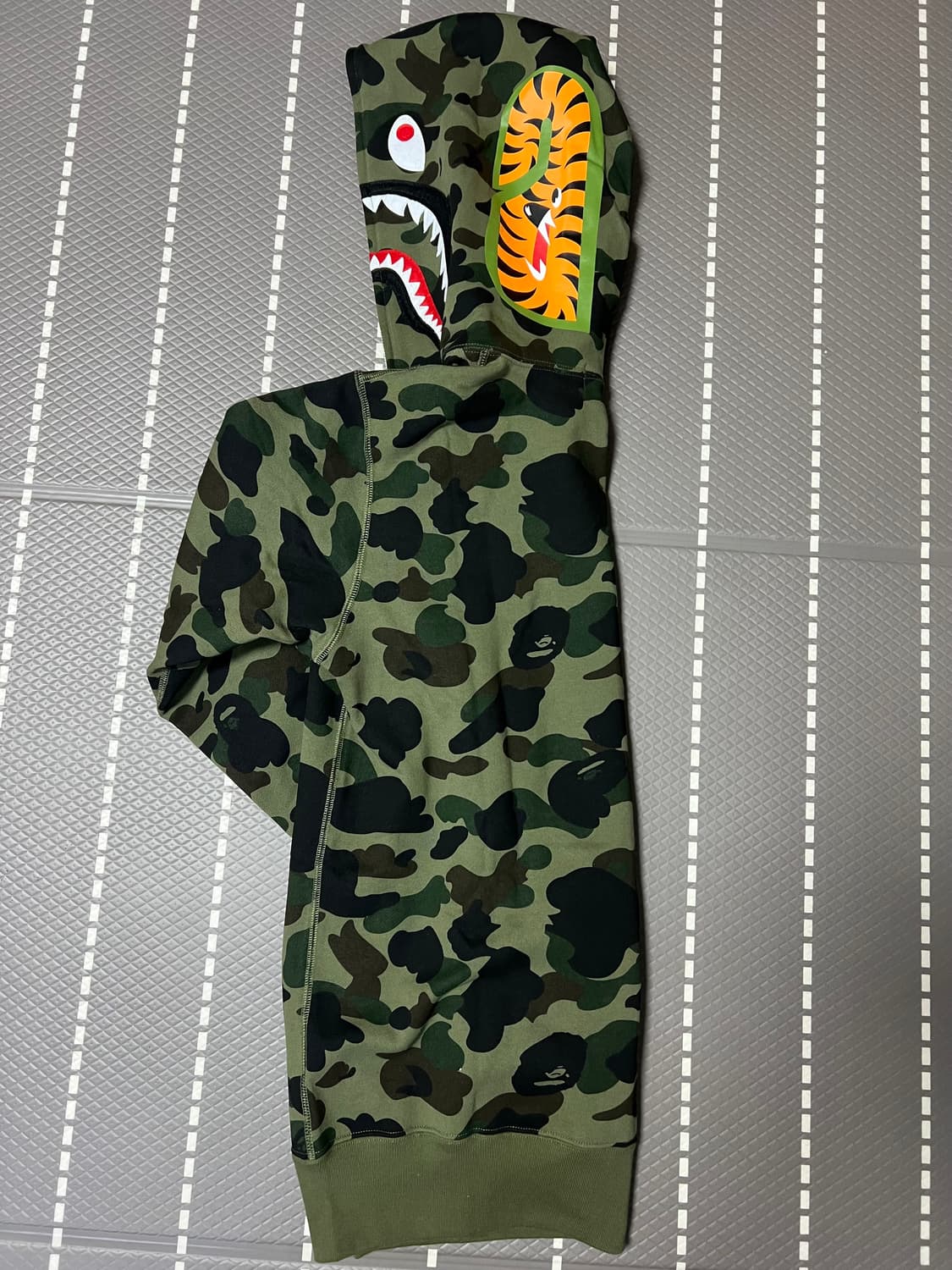 베이프 녹계 후드집업 /L 상품이미지3