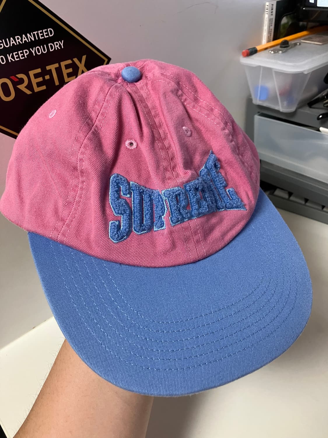 슈프림 셔닐로고 6판넬 볼캡 SS19 상품이미지1