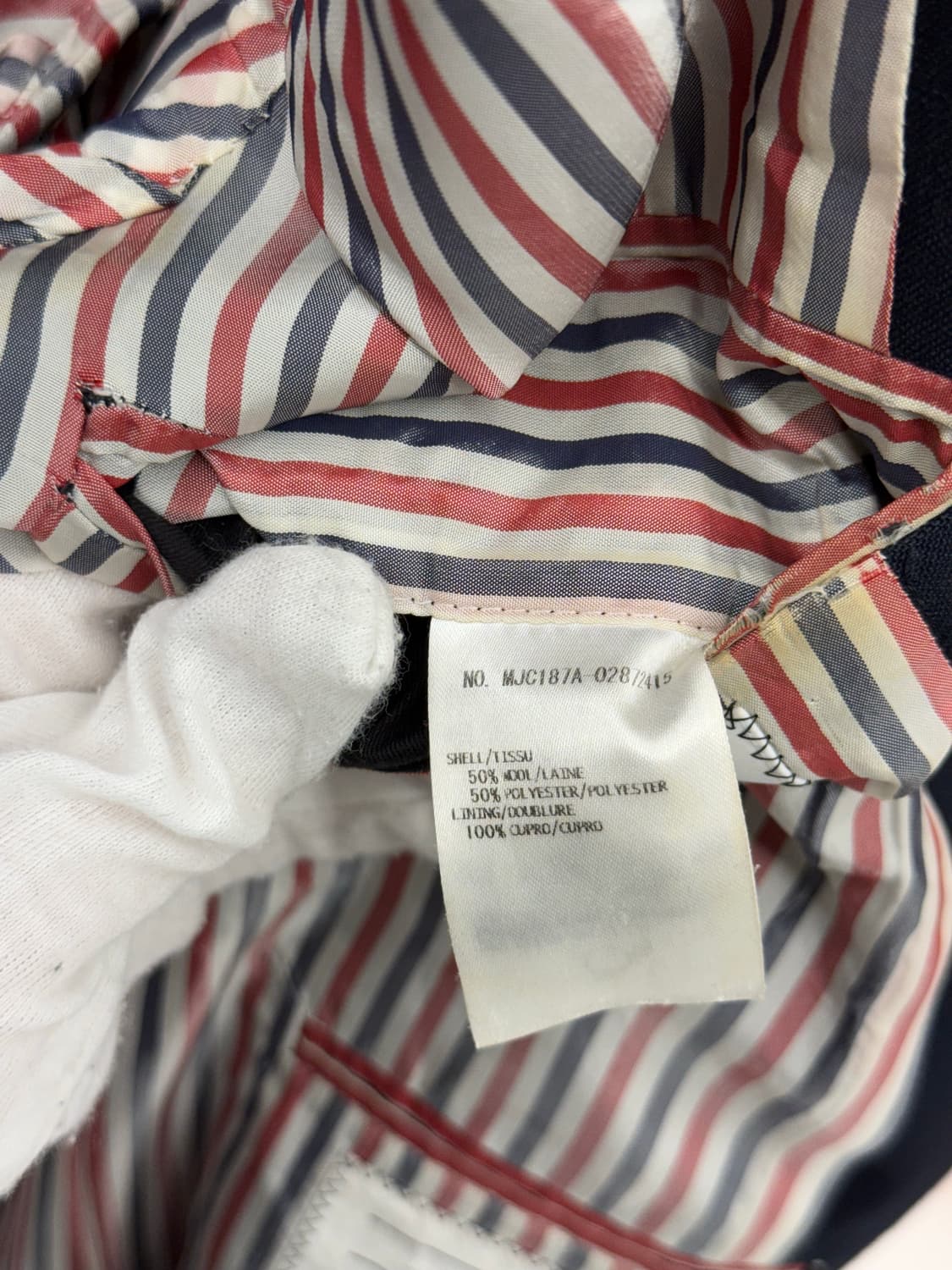 [3] 톰브라운 싱글 암밴드 금장 블레이저 자켓 상품이미지8