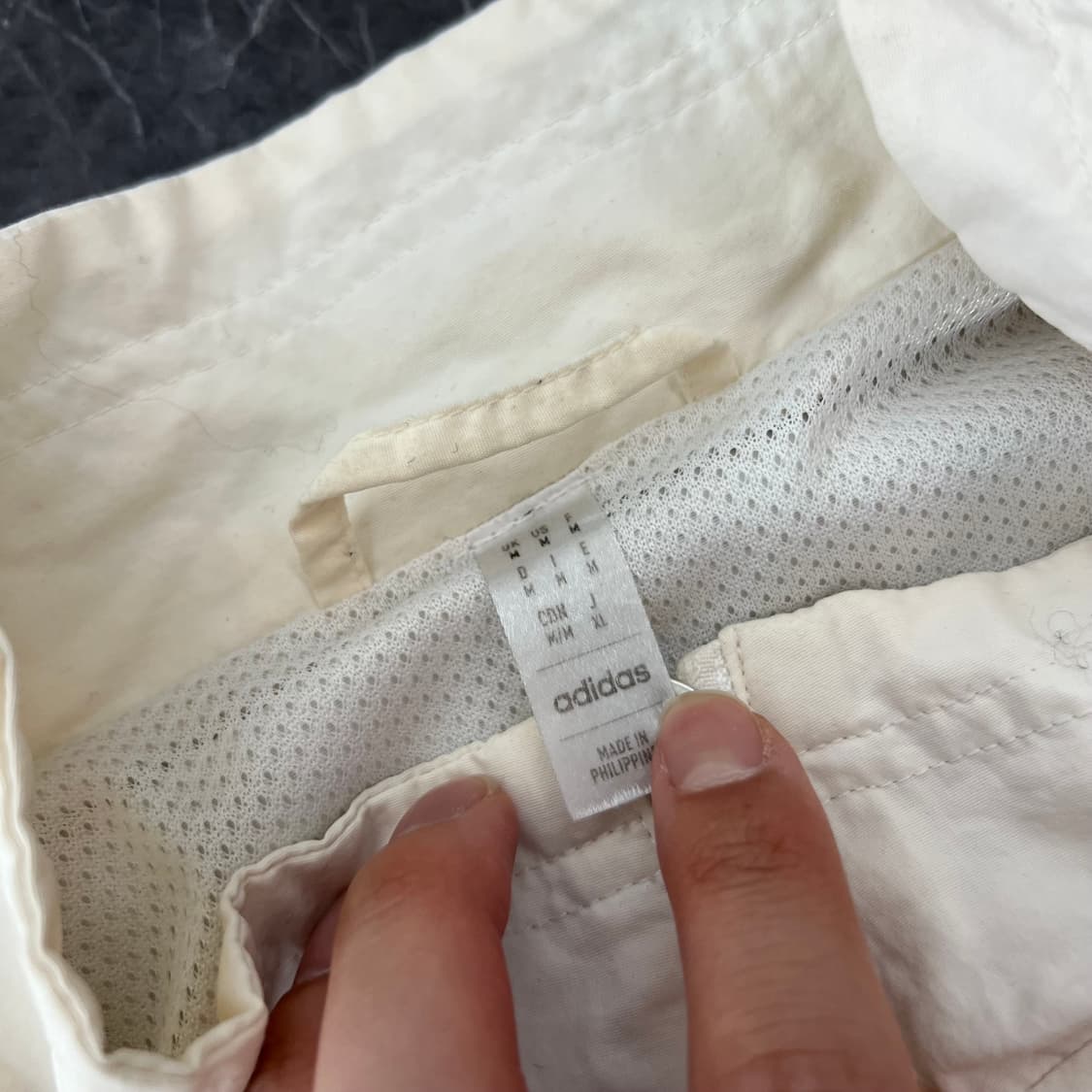 아디다스 맨체스터 유나이티드 23-24 티로 프레젠테이션 자켓 상품이미지4