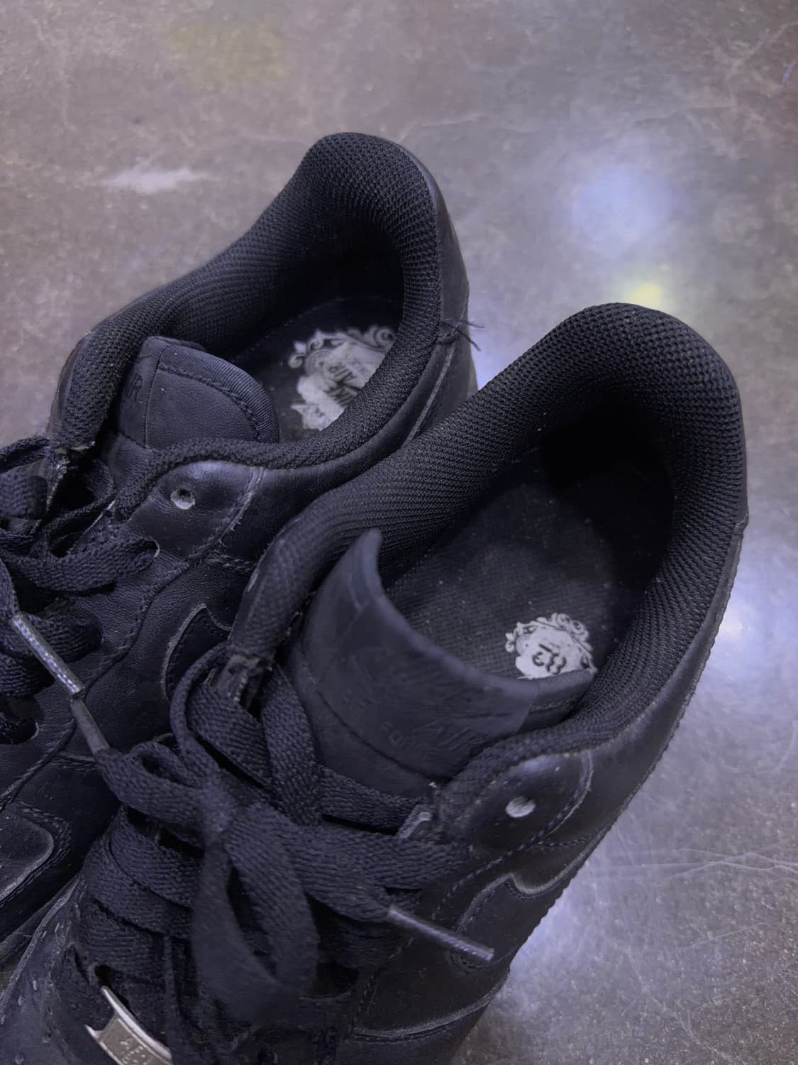 나이키 에어포스 1 07 트리플블랙 로우 265 상품이미지5