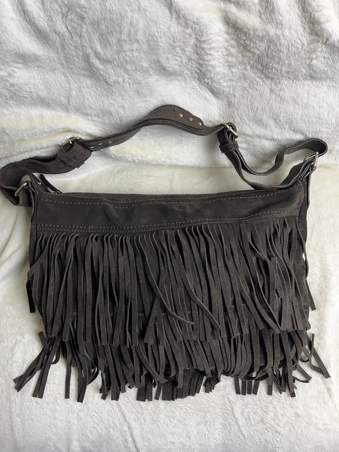 GAP 스웨이드 크로스백 상품이미지4