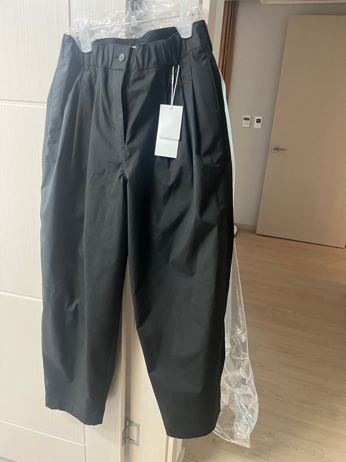 Ehre COTTON BLEND RELAXED TROUSERS 상품이미지2