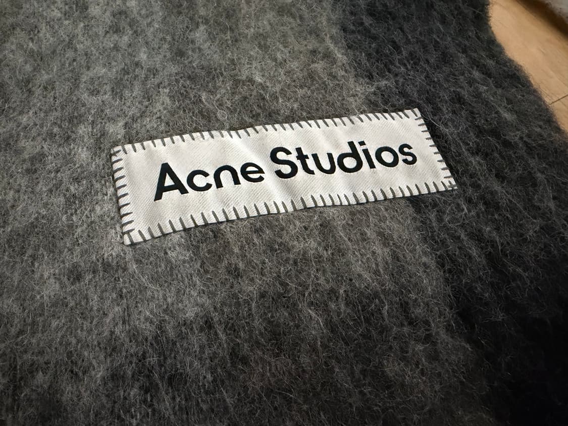 [아크네스튜디오] Vally 모헤어 체크 머플러 (그레이/블랙) 상품이미지5