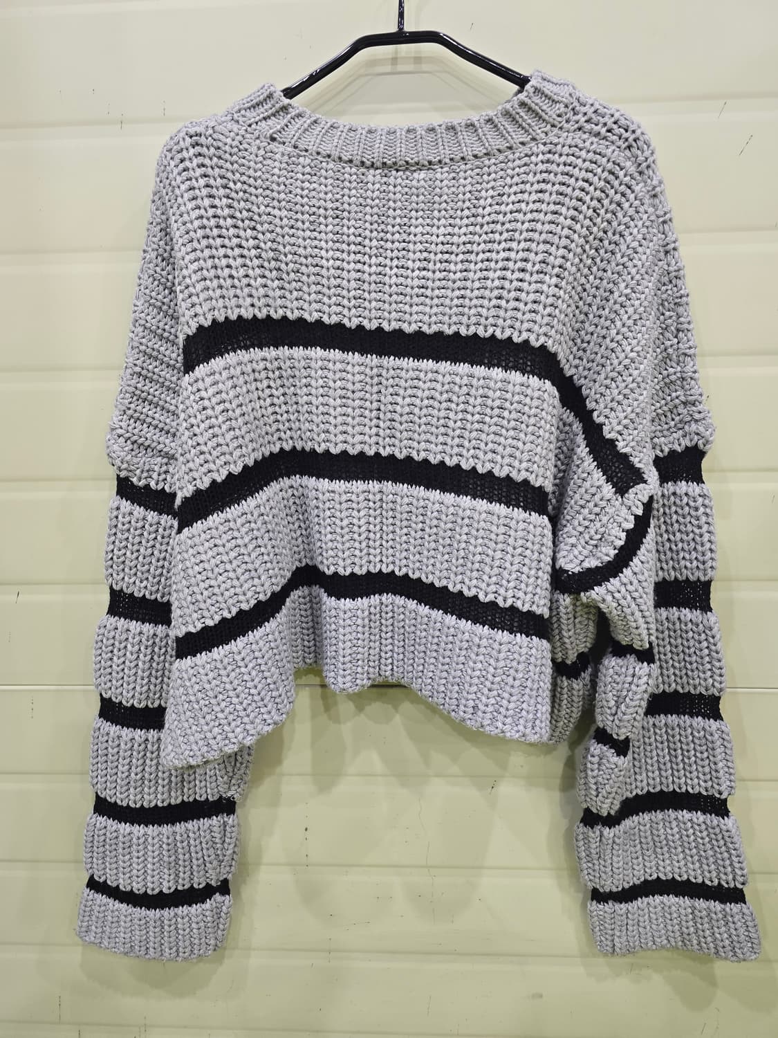 Savant Syndrome 스트라이프 크롭 니트 상품이미지10