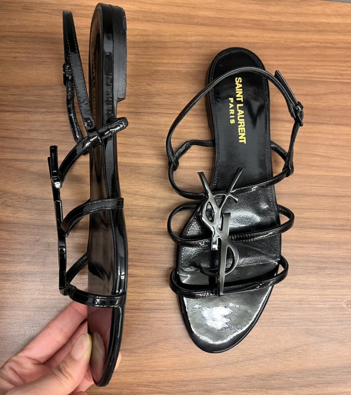 생로랑 입생로랑 카산드라 플랫샌들 블랙 37 상품이미지3