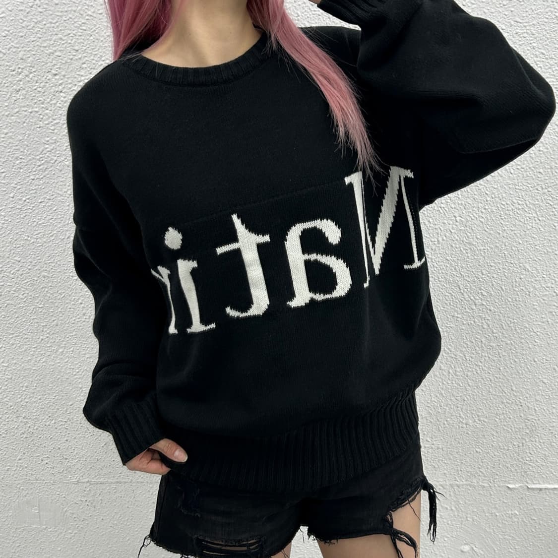 마뗑킴 빅로고 블랙 니트 상품이미지1