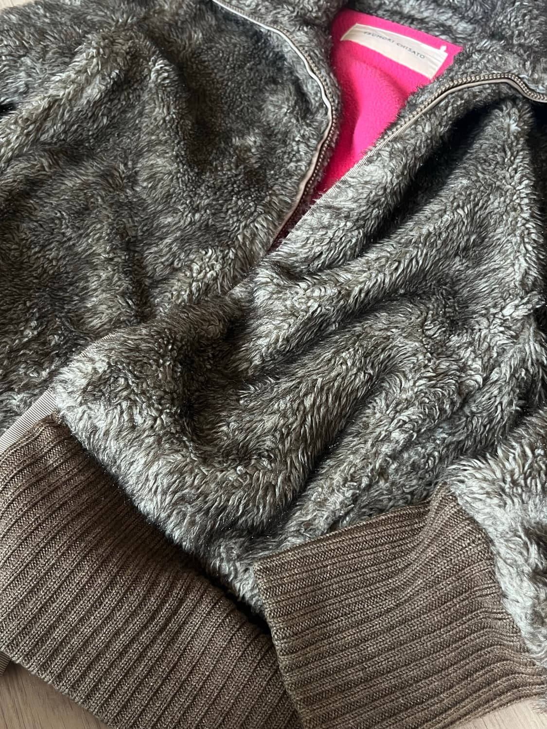 츠모리 치사토 그레이 브라운 퍼 자켓 상품이미지5