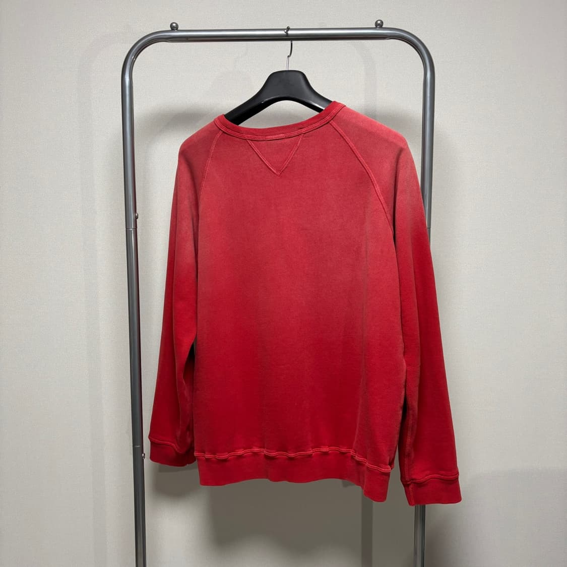 M) re/done 리던 워싱 스웻셔츠 레드 맨투맨 상품이미지4