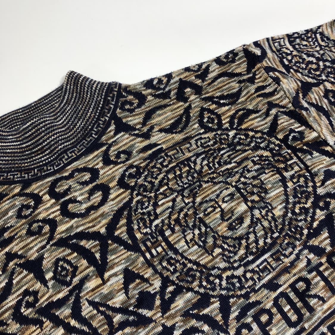 베르사체 V2 하프 폴라 니트 m 상품이미지4