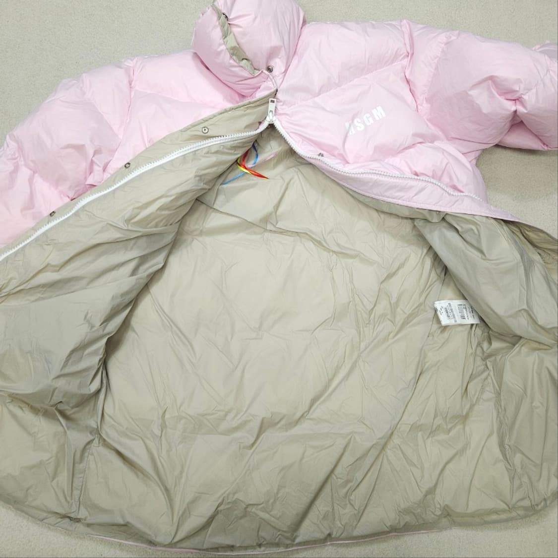 새상품 MSGM 미드 랭스 다운 패딩 40 상품이미지4