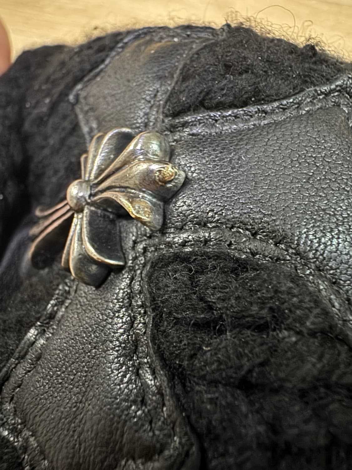 크롬하츠 크로스 참 크로스 패치 캐시미어 비니 상품이미지9