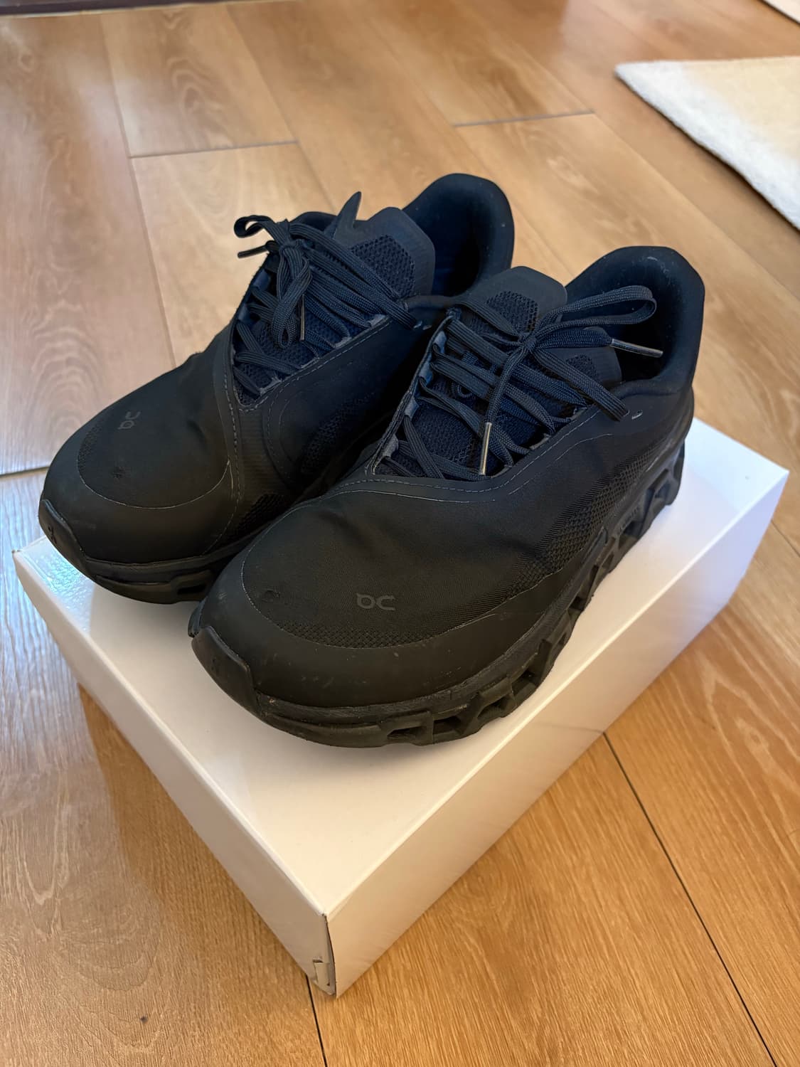 온러닝X파프 클라우드 몬스터 2 (Black) 상품이미지1