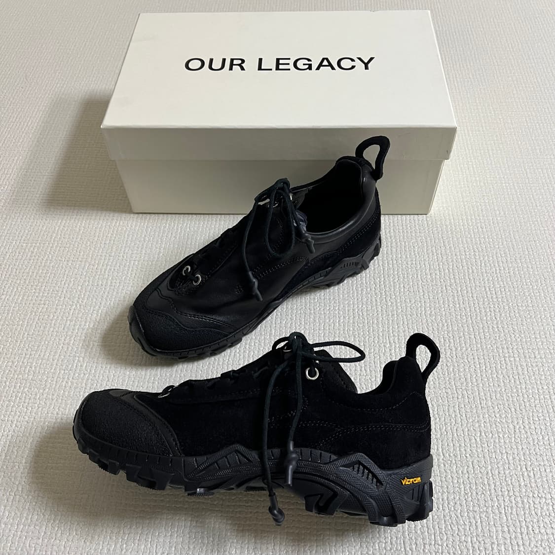 [새상품] 아워레가시 가베 스니커즈 블랙 상품이미지1