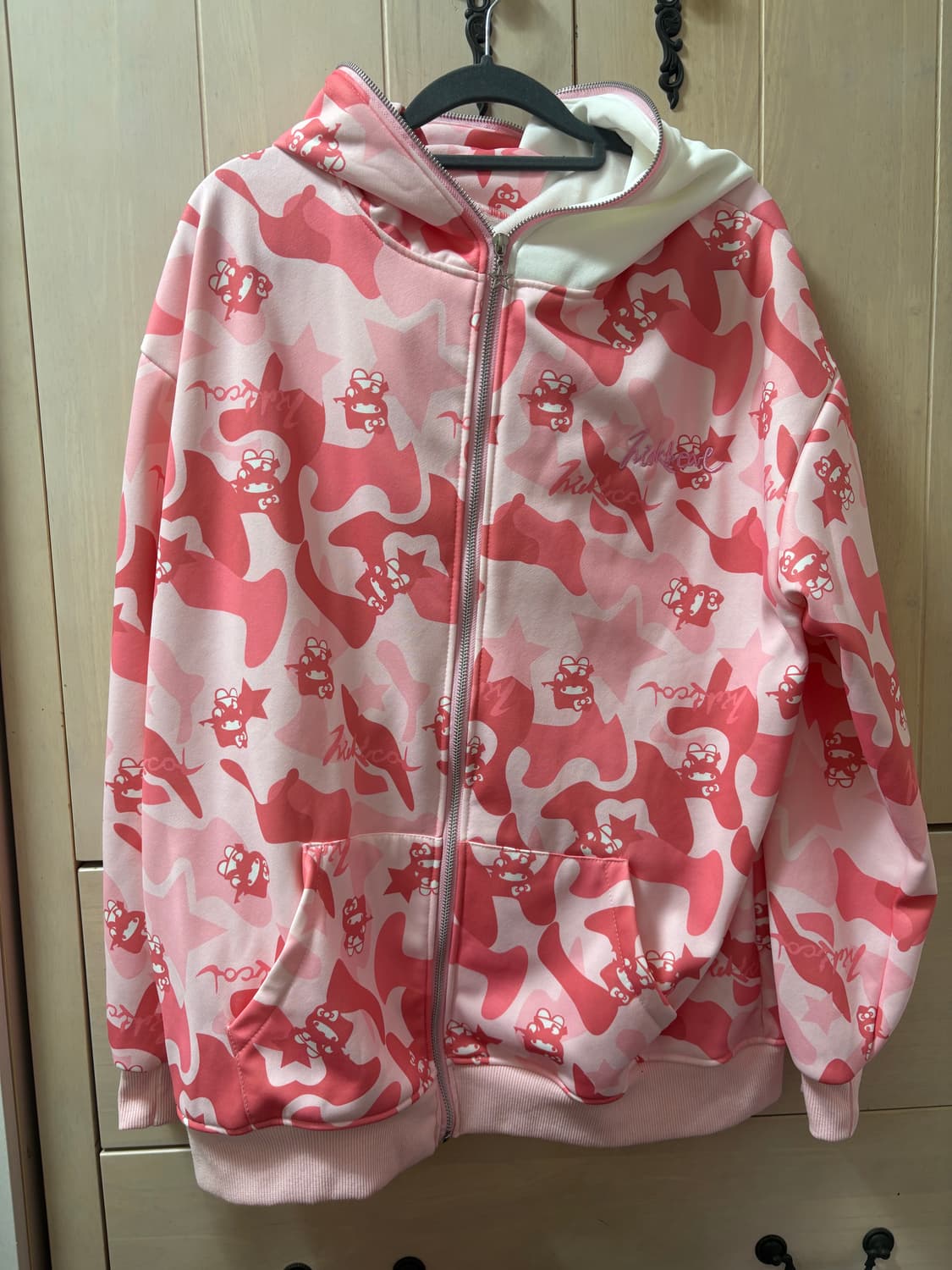 아방핏 키치갸루키티집업 상품이미지2