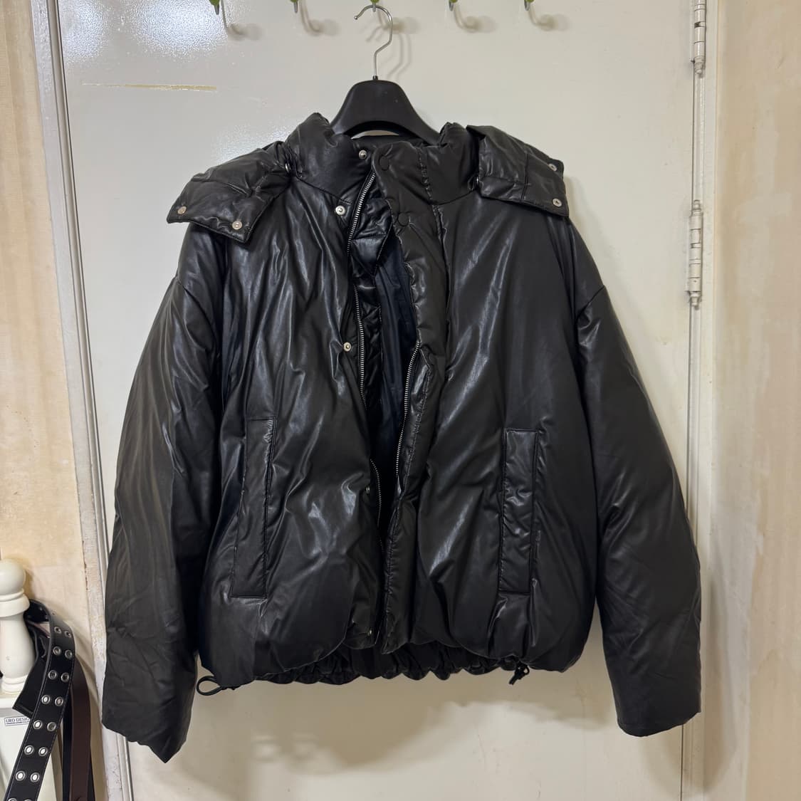 비바스튜디오 가죽 패딩 상품이미지1