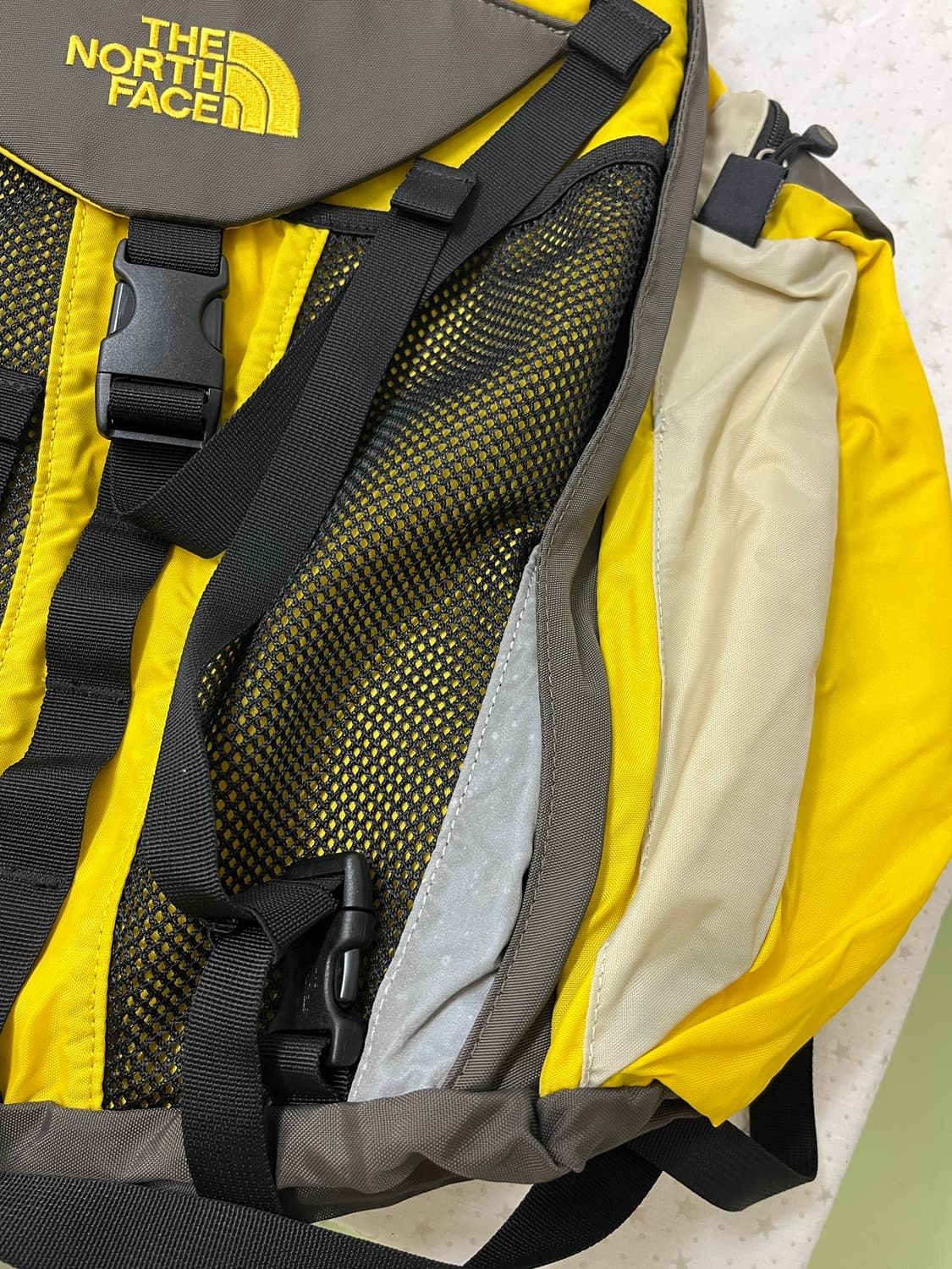 범블비 노스페이스 백팩 🐝 상품이미지8