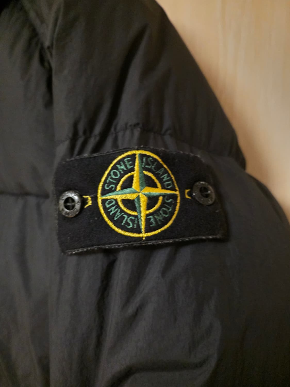 [23-24FW] 스톤아일랜드 가먼트 다잉 크링클랩스 패딩 2XL 상품이미지3