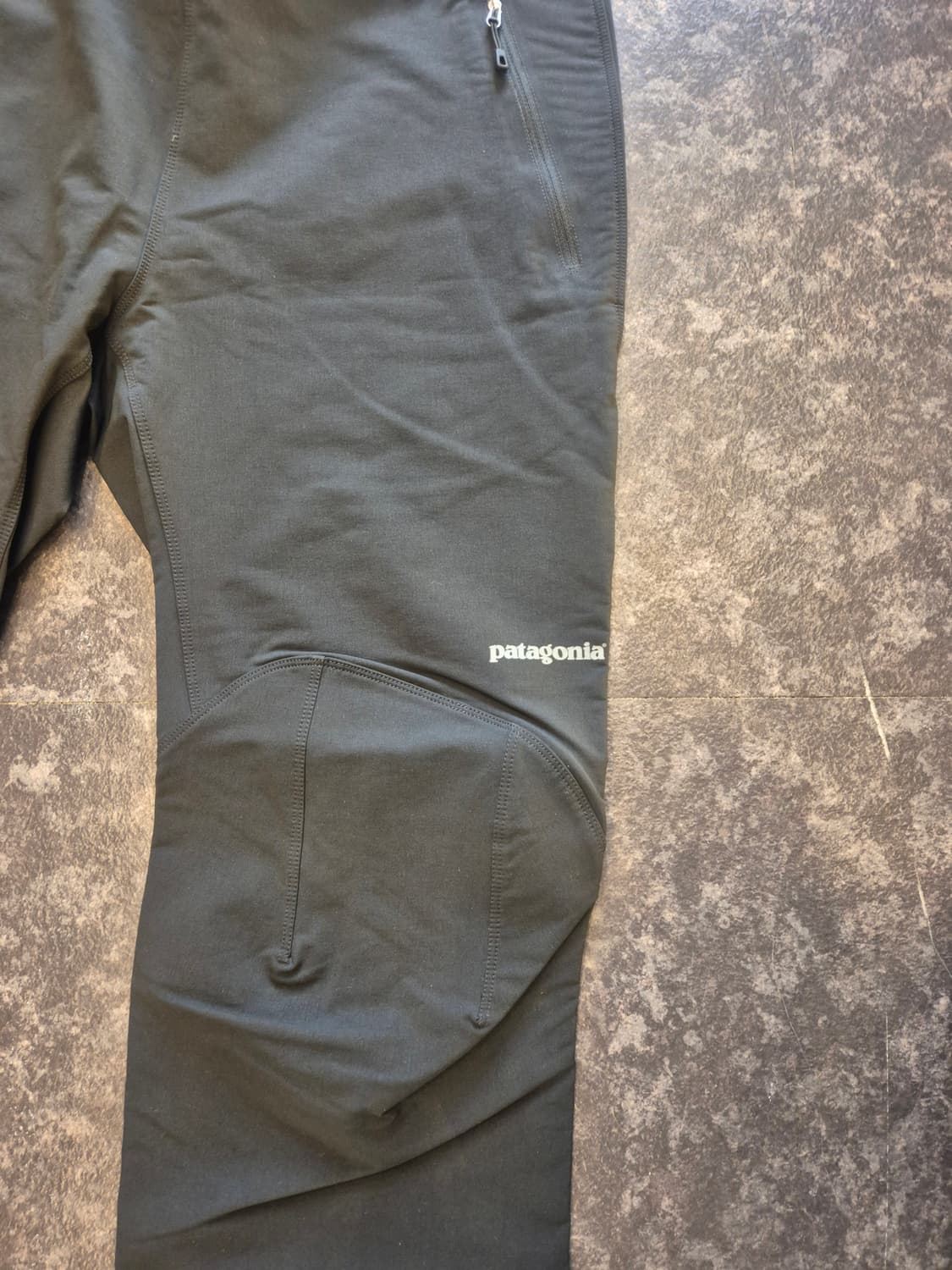 파타고니아 남성용 M사이즈 블랙 팬츠입니다 상품이미지2